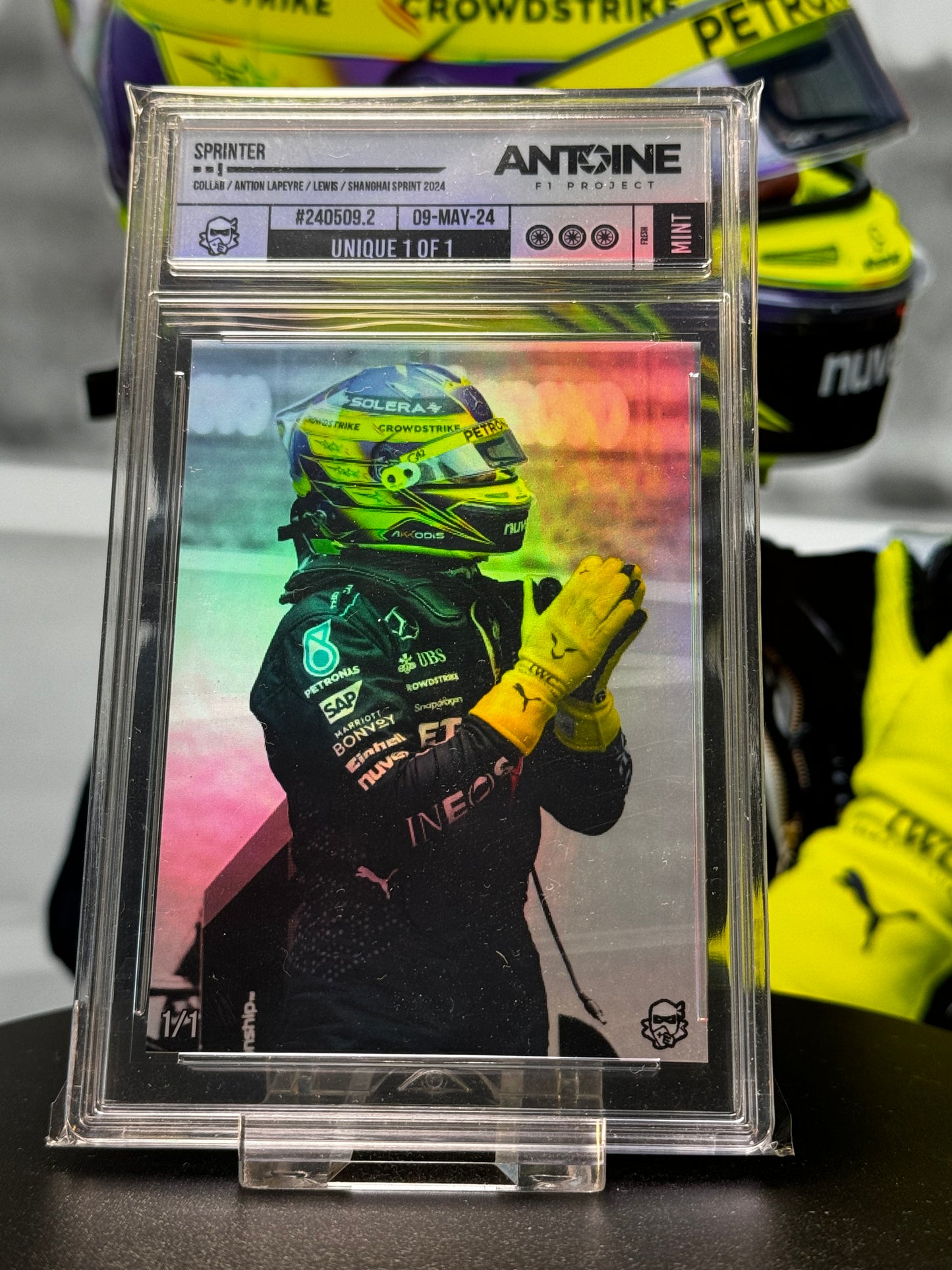 Lewis Hamilton "Let us pray" - IV2 - Knockout Grey