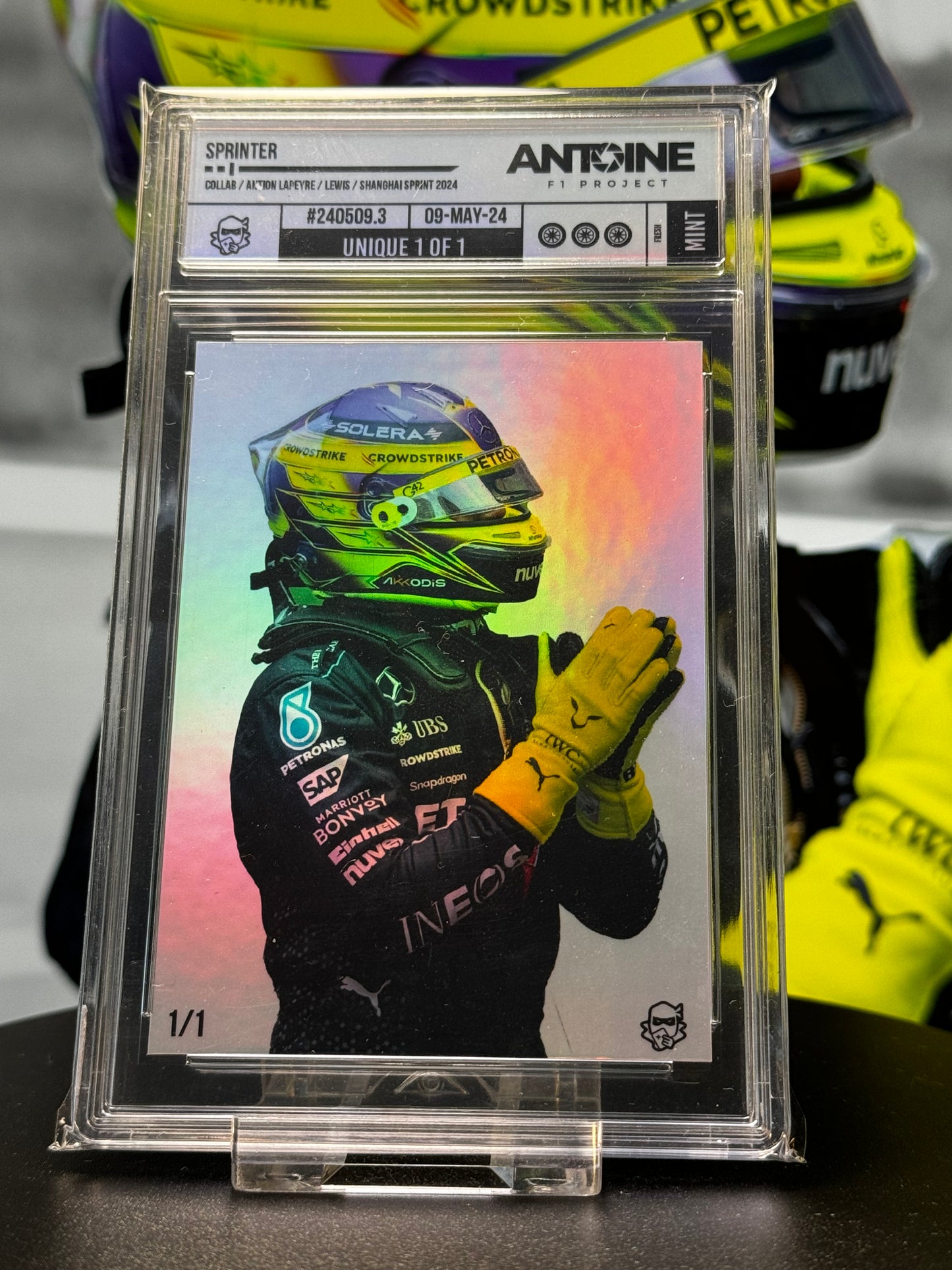 Lewis Hamilton "Let us pray" - IV3 - Platinum