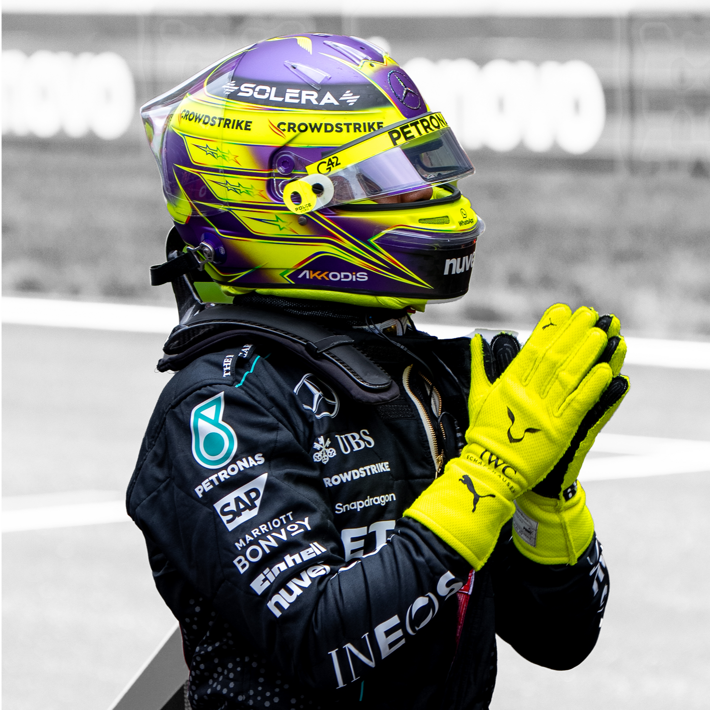 Lewis Hamilton "Let us pray" - IV2 - Knockout Grey